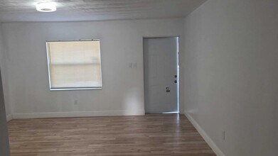 3721 Almar Rd in Lake Worth Beach, FL - Building Photo - Building Photo
