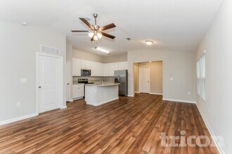 2000 Howard Christy Ct in Jacksonville, FL - Building Photo - Building Photo