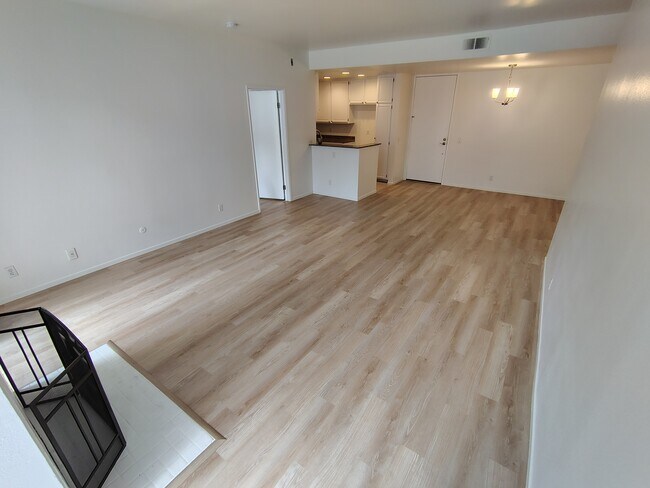 10861 Moorpark St in Los Angeles, CA - Building Photo - Building Photo