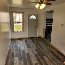 2422 W 2nd St in Duluth, MN - Building Photo - Building Photo