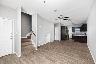 10 Humming Bird Ct in Pharr, TX - Building Photo - Building Photo