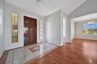 17910 Autumn Hills Dr in Houston, TX - Building Photo - Building Photo