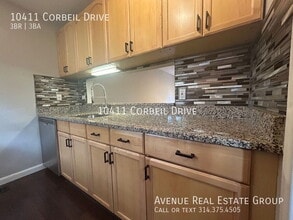 10411 Corbeil Dr in St. Louis, MO - Building Photo - Building Photo