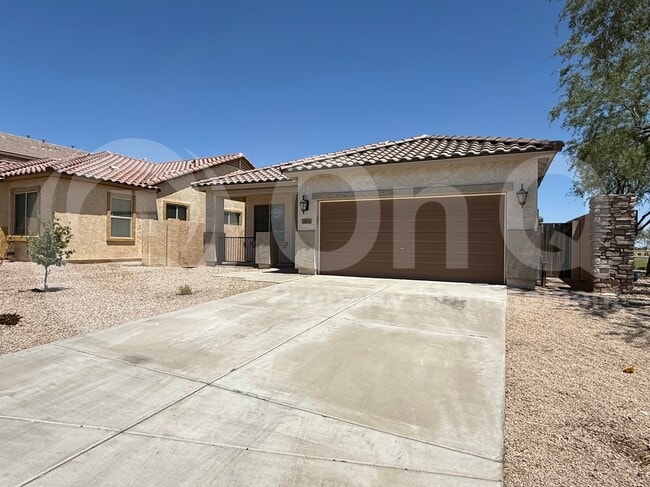 property at 38032 W Vera Cruz Dr