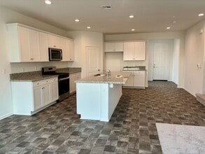 1181 Stratton Ct in Hemet, CA - Building Photo - Building Photo