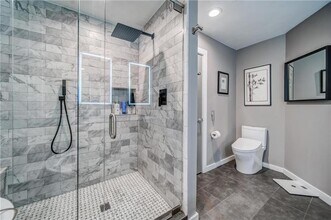 395 Central Park Pl NE, Unit Condo in Atlanta, GA - Building Photo - Building Photo