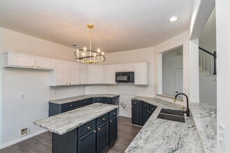30611 Country Meadows Dr in Tomball, TX - Building Photo - Building Photo