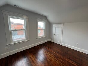 38 Foster St in Arlington, MA - Building Photo - Building Photo