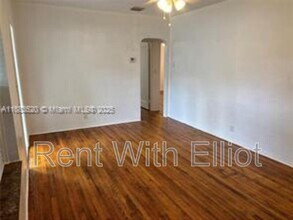 1842 Funston St in Hollywood, FL - Building Photo - Building Photo