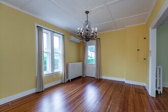 44 Meadow St in Litchfield, CT - Building Photo - Building Photo