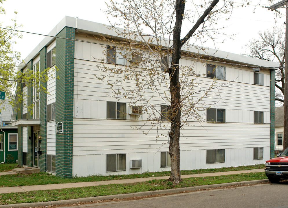 376 Cleveland Ave N in St. Paul, MN - Building Photo