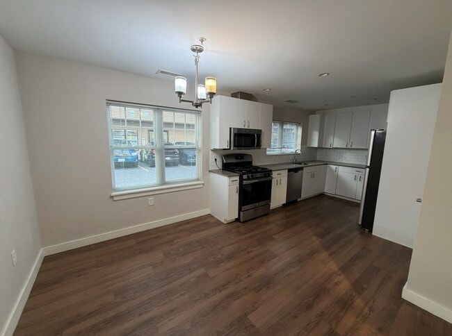 property at 10 Myrtle St