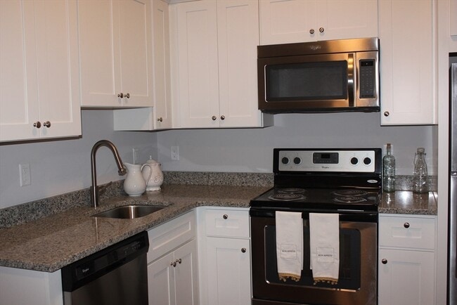 10 Merrymount Rd in Quincy, MA - Building Photo - Building Photo