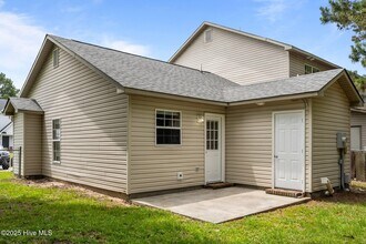 1087 W Pueblo Dr in Jacksonville, NC - Building Photo - Building Photo