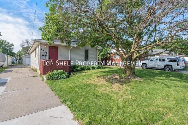 1525 Royer St in Des Moines, IA - Building Photo - Building Photo