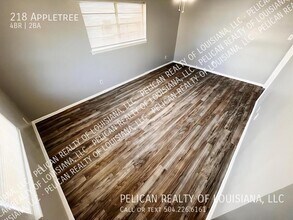 218 Appletree Ln in Terrytown, LA - Building Photo - Building Photo