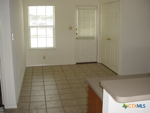 111 Monterrey Dr in Victoria, TX - Building Photo - Building Photo