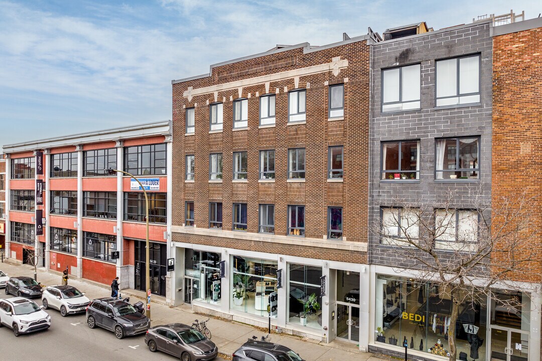 5428 Saint-Laurent Boul in Montréal, QC - Building Photo