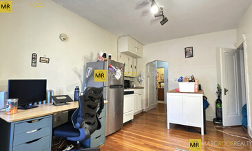 70 Strathmore Rd, Unit 11A in Boston, MA - Building Photo - Building Photo