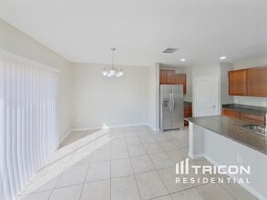 10005 RoseMary Leaf Ln in Riverview, FL - Building Photo - Building Photo