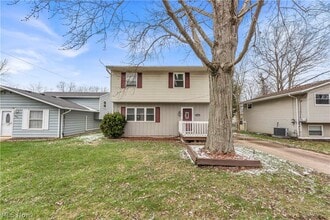 5498 Broad Blvd in North Ridgeville, OH - Foto de edificio - Building Photo