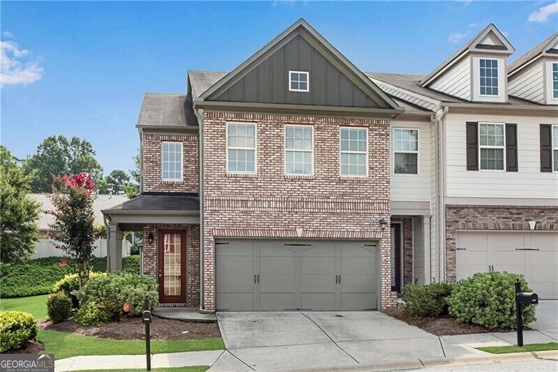 2405 Sardis Chase Ct in Buford, GA - Building Photo