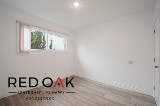 724 Wilmington Blvd in Los Angeles, CA - Building Photo - Building Photo