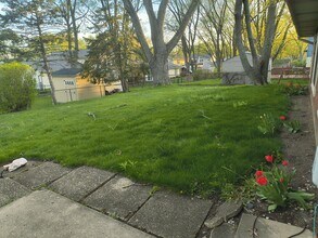 1355 Blair Ln in Hoffman Estates, IL - Building Photo - Building Photo