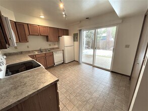 3006 Illinois Ave in Colorado Springs, CO - Building Photo - Building Photo