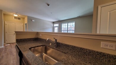 427 Timber Pointe Dr in Joliet, IL - Building Photo - Building Photo