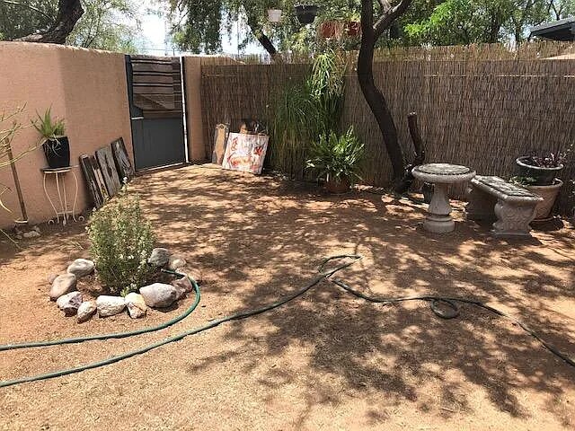 1703 E 13th St in Tucson, AZ - Foto de edificio - Building Photo