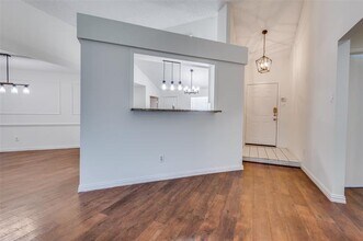 1940 Helen Ln in Lewisville, TX - Building Photo - Building Photo