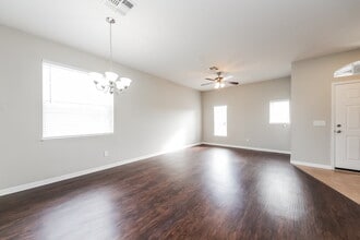 2606 Corsini Ln in Kissimmee, FL - Foto de edificio - Building Photo