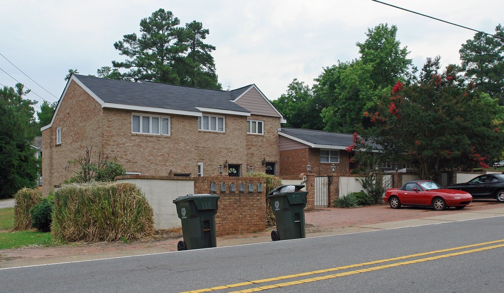 Ford Apartments in New Canaan, CT - Building Photo