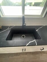 7501 Yarmouth Ave in Reseda, CA - Building Photo - Building Photo