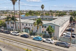 10600 S Inglewood Ave, Unit 45 in Inglewood, CA - Building Photo