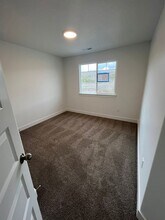 2867 Blue Dawn Ln in Saratoga Springs, UT - Building Photo - Building Photo
