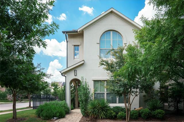 4803 Isleworth Dr