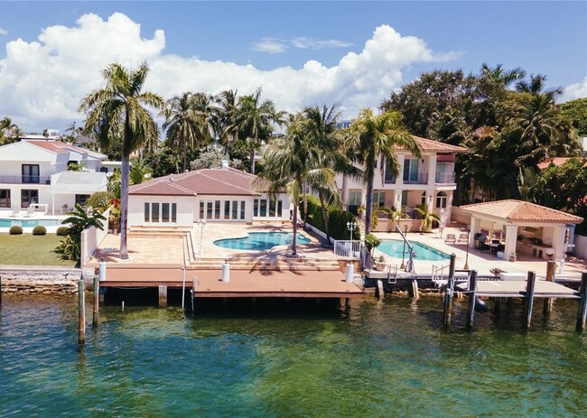 property at 72 S Hibiscus Dr