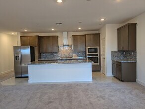 1550 Hurst St in Woodland, CA - Building Photo - Building Photo