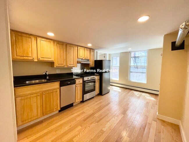 232 Cambridge St, Unit 7