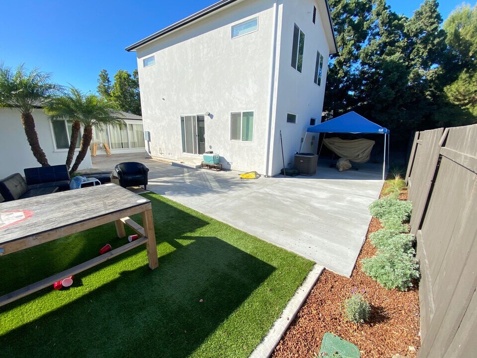 6328 Montezuma Rd in San Diego, CA - Foto de edificio