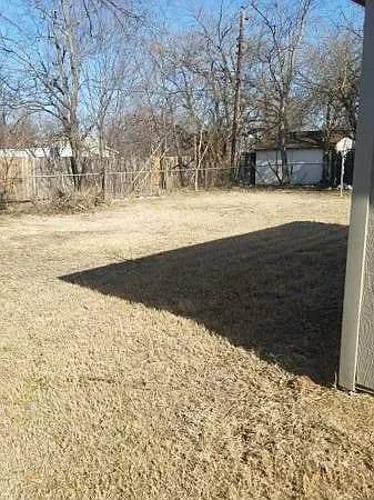 1717 Magnolia Dr in Mesquite, TX - Foto de edificio - Building Photo