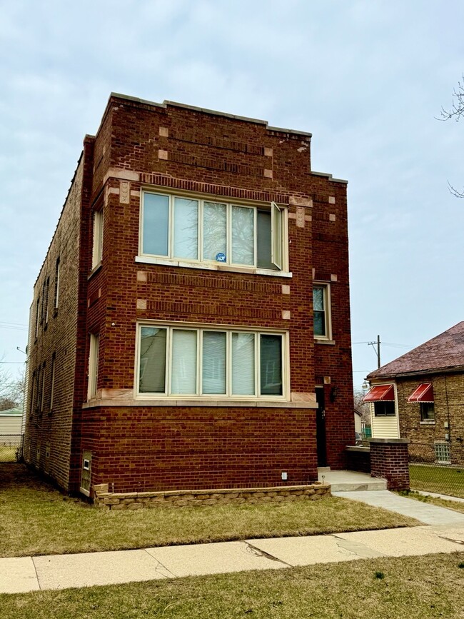 property at 7332 S Wabash Ave