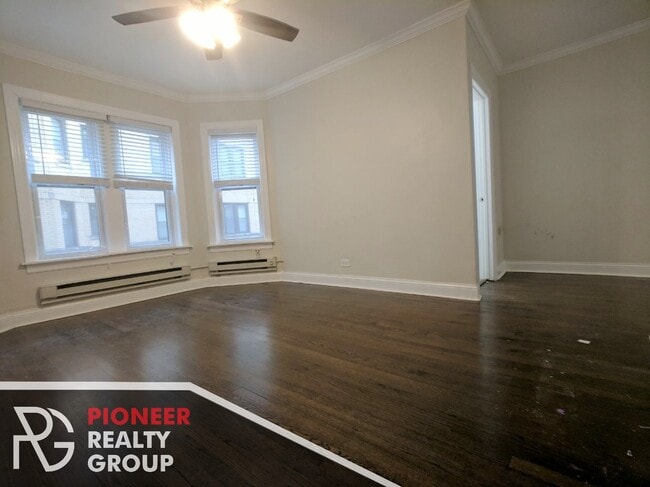 3814 N Greenview Ave, Unit 3821-2E in Chicago, IL - Building Photo - Building Photo