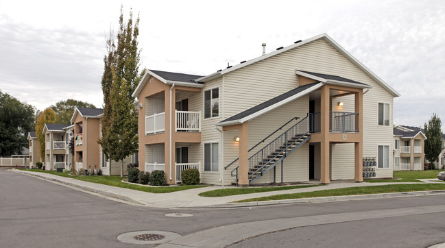 Coppertree Apartments in Magna, UT - Building Photo - Building Photo