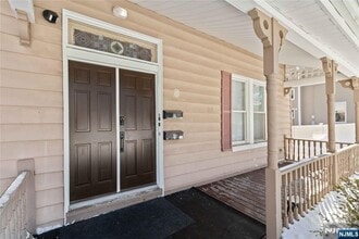87 James St in Englewood, NJ - Building Photo - Building Photo