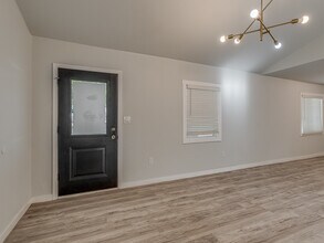 1400 Alan Ln in Midwest City, OK - Building Photo - Building Photo