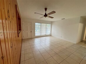 871 Wyoming Ave in Fort Lauderdale, FL - Building Photo - Building Photo