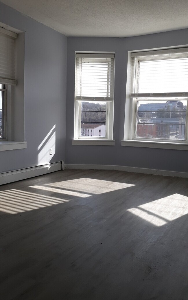 35 Washington St Apartments and Nearby Norwich Apartments For Rent